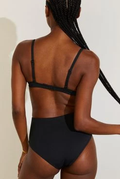 Negative Underwear Dip Crop Top In Black